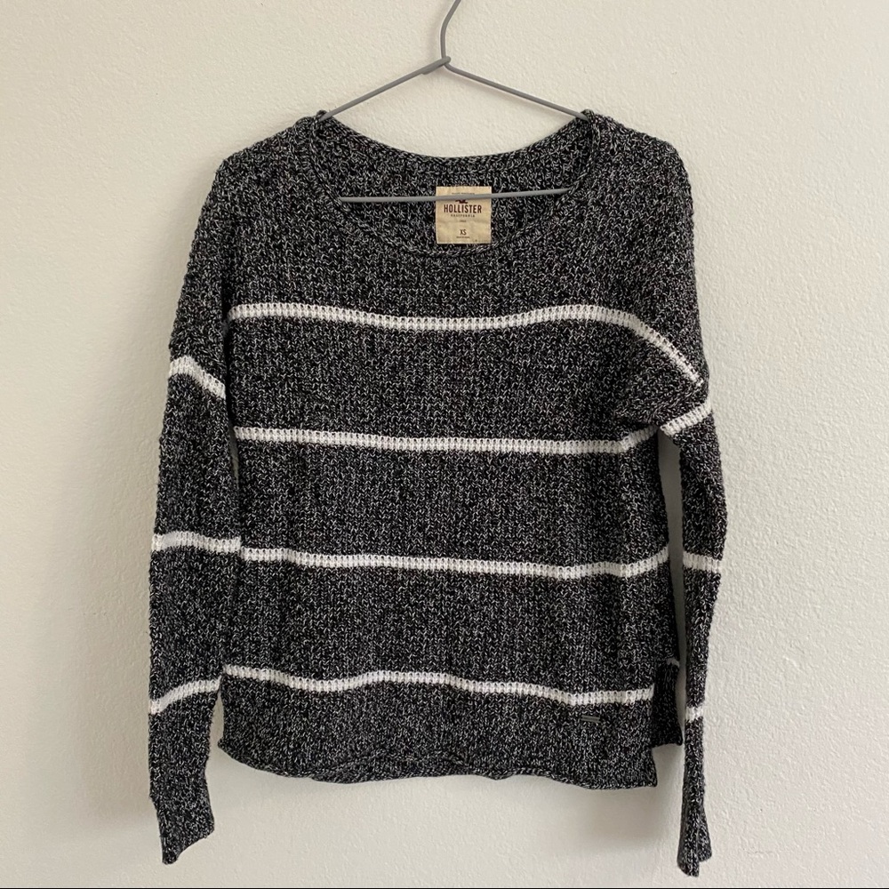 white and grey striped hollister sweater